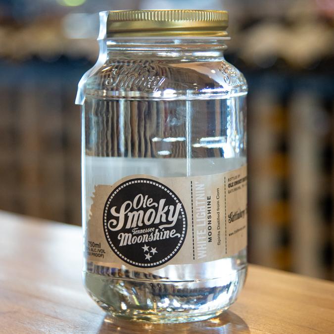 Ole Smoky White Lightnin Moonshine 750cc.