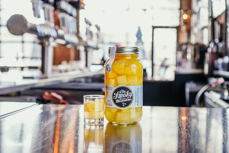 Ole Smoky Moonshine Pineapples With Piña Colada 750cc.